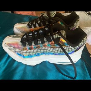 AirMax 95 holographic